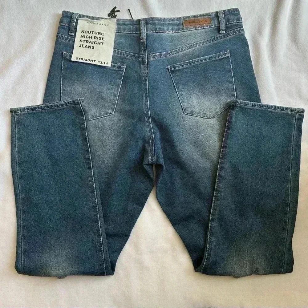 Kendall & Kylie Jeans - Picture 4 of 9